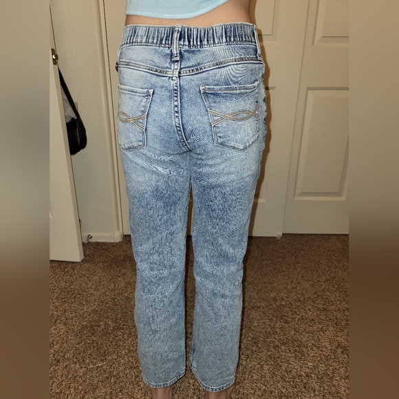 Abercrombie and Fitch Girls Jeans - Picture 7 of 9